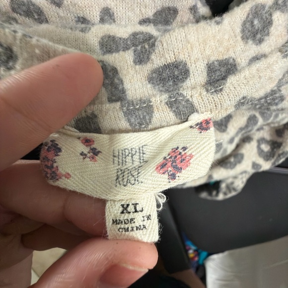 Animal Print - Picture 4 of 4